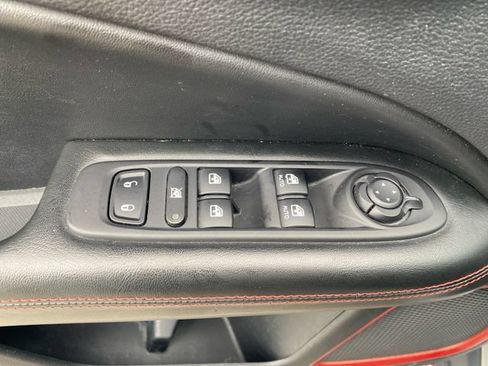Used 2020 Jeep Compass Trailhawk AWD/4WD image 17