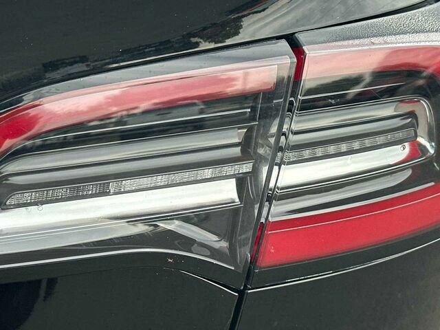 Used 2022 Tesla Model 3 Standard Range RWD image 32