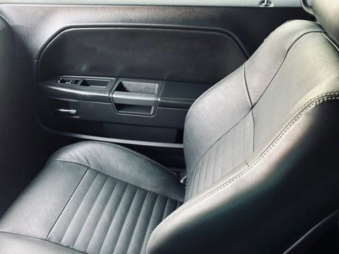 Used 2012 Dodge Challenger R/T Plus image 27