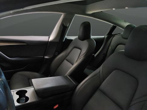 Used 2023 Tesla Model 3 Performance image 17