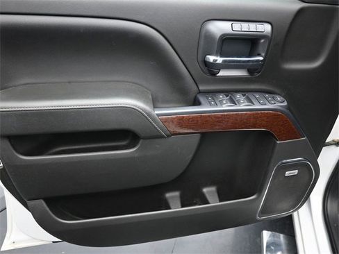 Used 2018 GMC Sierra 1500 SLT w/ SLT Premium Package image 17