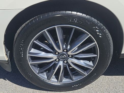 Used 2019 INFINITI QX60 Luxe w/ Sensory Package AWD/4WD image 4