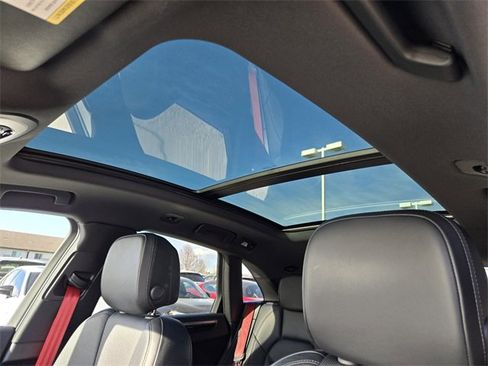 Used 2022 Porsche Macan image 6