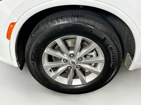 Used 2025 Dodge Durango GT RWD image 11