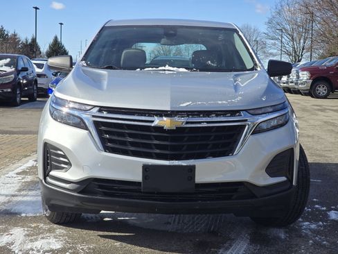 Used 2022 Chevrolet Equinox LS w/ LPO, Floor Liner Package image 9