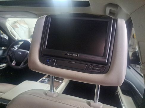 Used 2019 Ford Expedition Platinum image 23