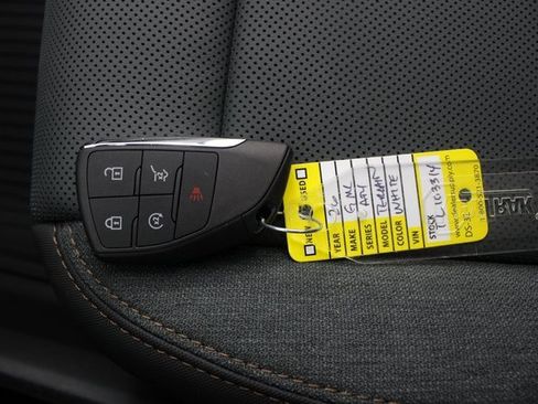 New 2026 GMC Terrain AT4 w/ Convenience Package III image 9