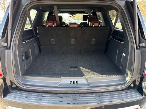 Used 2024 Ford Expedition Max Limited image 23