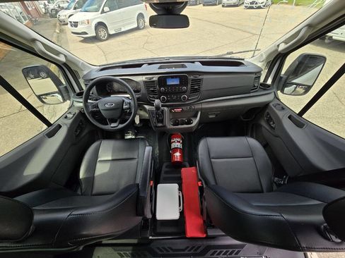 Used 2023 Ford Transit 350 XL image 19