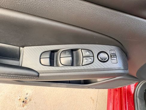 Used 2024 Nissan Altima 2.5 SV image 19