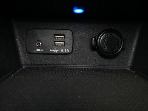 Used 2019 Subaru Forester Limited w/ Popular Package #3 image 35