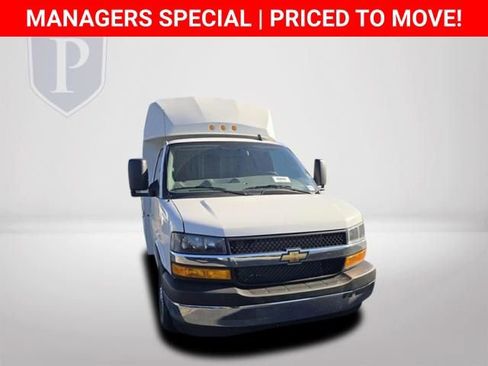 New 2025 Chevrolet Express 3500 w/ Power Convenience Package RWD image 14
