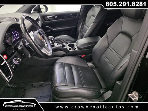 Used 2022 Porsche Cayenne AWD/4WD image 22