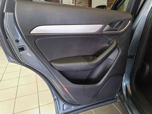 Used 2017 Audi Q3 2.0T Premium image 11