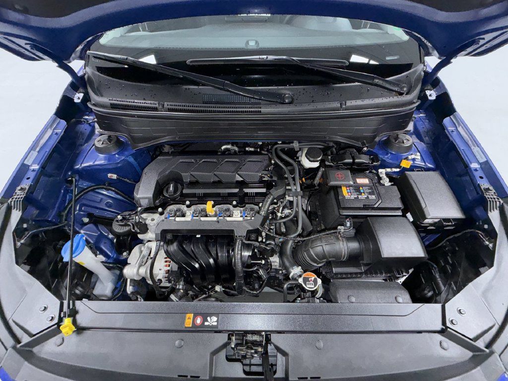 Used 2026 Hyundai Venue SEL FWD image 21