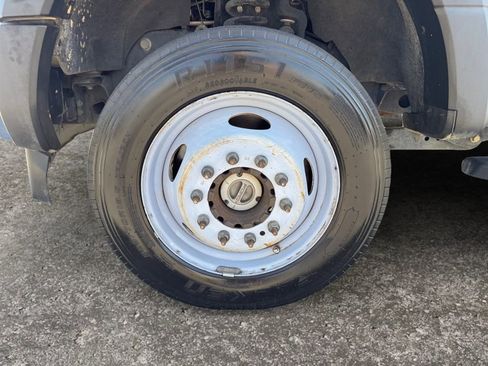 Used 2019 Ford F450 XL w/ Power Equipment Group image 9