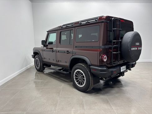Used 2025 INEOS Grenadier AWD/4WD image 10