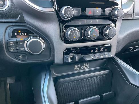 Used 2025 RAM 1500 Big Horn AWD/4WD image 24