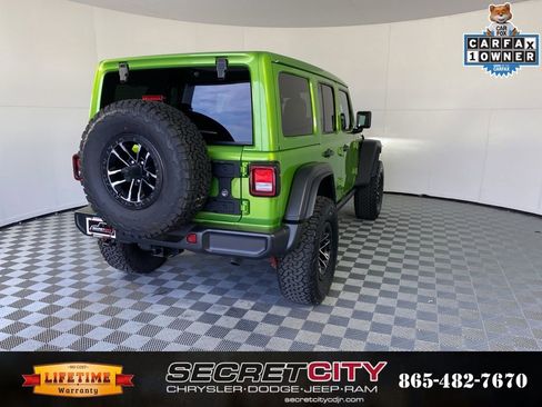 Used 2025 Jeep Wrangler Willys image 7