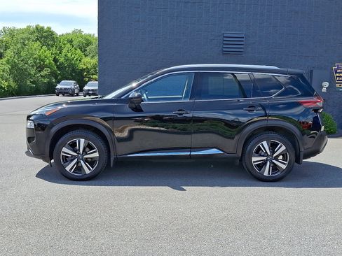 Certified 2023 Nissan Rogue SL w/ SL Premium Package AWD/4WD image 4
