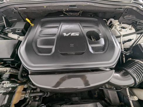 Used 2017 Jeep Grand Cherokee Limited AWD/4WD image 11