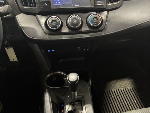 Used 2017 Toyota RAV4 LE w/ All Weather Liner Package FWD image 20