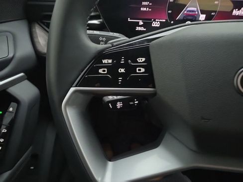 Used 2025 Audi Q5 Premium Plus image 11