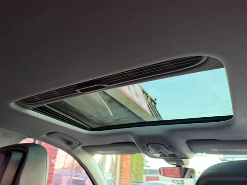 Used 2017 Audi A4 2.0T Premium image 26