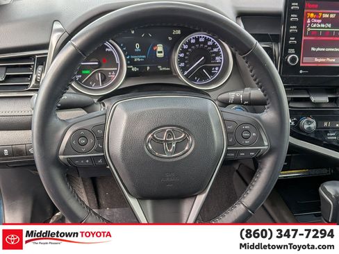 Certified 2021 Toyota Camry XLE w/ Navigation Upgrade Package image 17