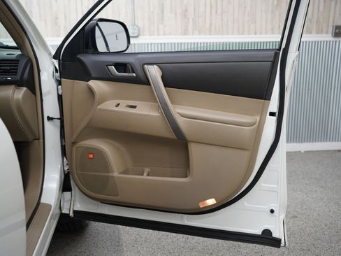 Used 2008 Toyota Highlander Sport image 31