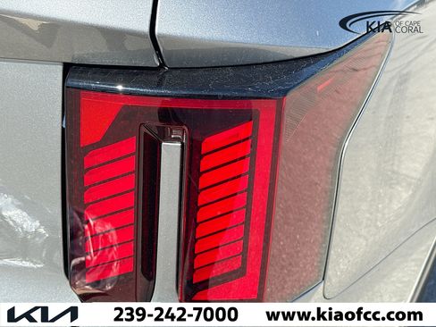 New 2026 Kia Sorento SX Prestige image 9