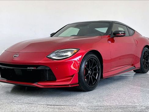 Used 2024 Nissan Z NISMO w/ Floor Mat Package image 12