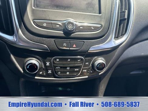 Used 2024 Chevrolet Equinox LT w/ Driver Convenience Package AWD/4WD image 26