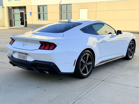 Used 2024 Ford Mustang Coupe RWD image 5