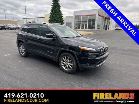 Used 2018 Jeep Cherokee Limited image 1