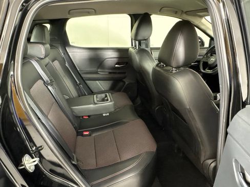 Certified 2025 Nissan Kicks SR FWD image 20