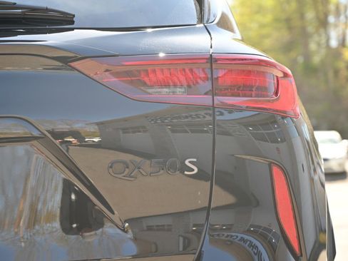 Used 2023 INFINITI QX50 Sport AWD/4WD image 14