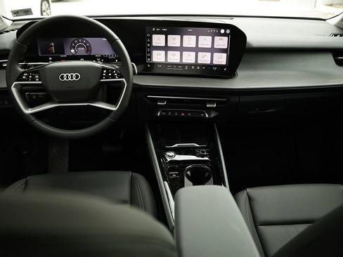 New 2026 Audi Q3 quattro 2.0T AWD/4WD image 28