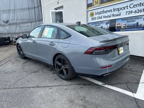 Used 2023 Honda Accord Sport image 3