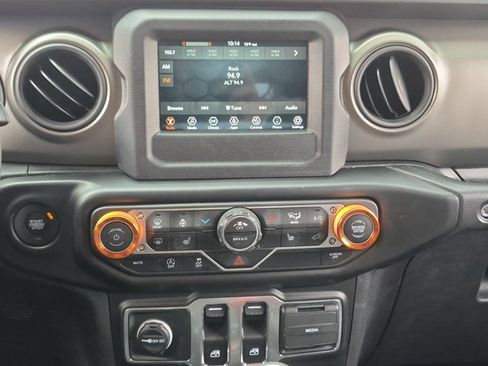Used 2023 Jeep Wrangler Sport AWD/4WD image 12