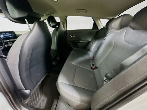 Used 2025 Kia K4 FWD image 25