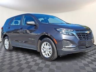 Used 2022 Chevrolet Equinox LS w/ LPO, Floor Liner Package image 1