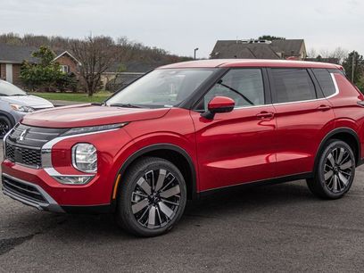 New 2025 Mitsubishi Outlander AWD