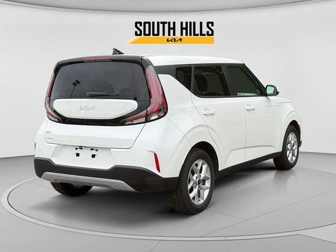 Certified 2023 Kia Soul LX w/ LX Technology Package FWD image 5