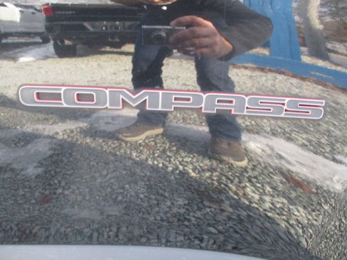 Used 2018 Jeep Compass Trailhawk w/ Cold Weather Group image 32