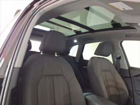 Certified 2025 Audi Q5 Premium Plus w/ Premium Plus image 19