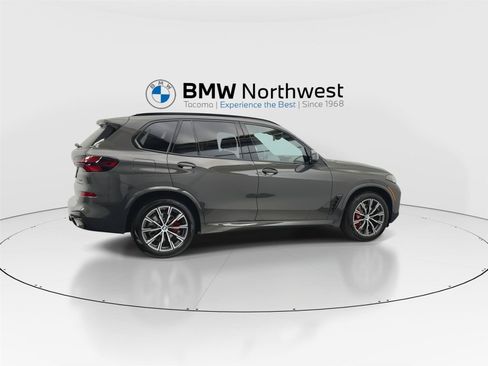 New 2026 BMW X5 xDrive40i w/ M Sport Package AWD/4WD image 4