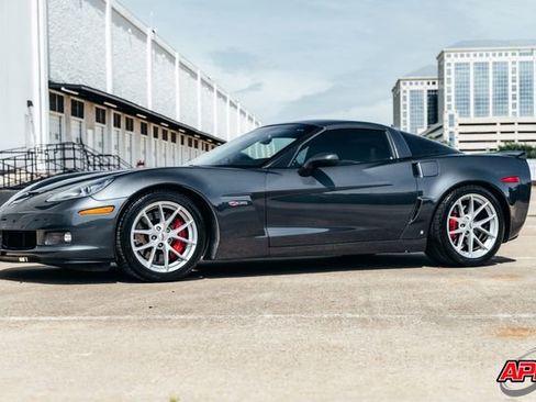 Used 2009 Chevrolet Corvette Z06 w/ Preferred Equipment Group RWD image 57
