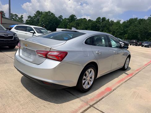 Used 2021 Chevrolet Malibu LT FWD image 33