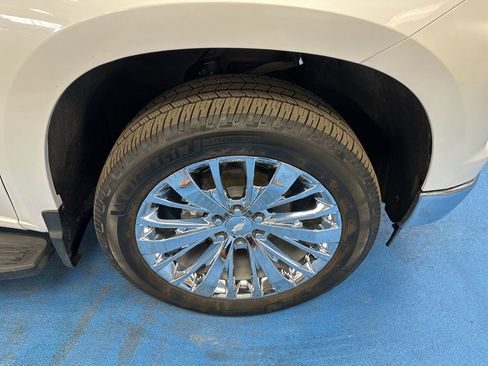 Certified 2022 Chevrolet Silverado 1500 LTZ w/ LTZ Premium Package image 3